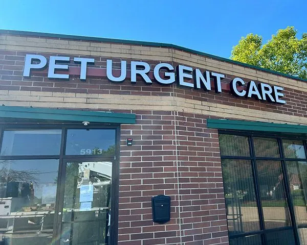pet urgent care of st peters facade